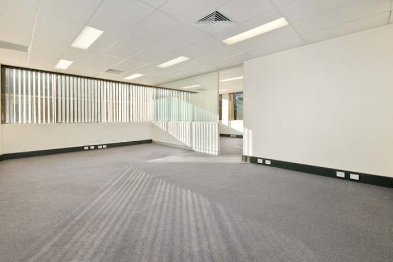 202/29 Albert Avenue Chatswood NSW 2067 - Image 3