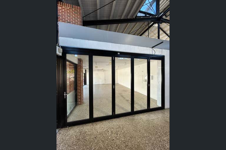 Dolphin Quay, 4 Zephyr Mews Mandurah WA 6210 - Image 2