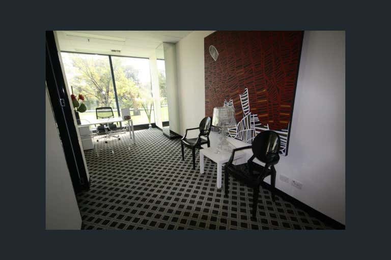 204/1-3 Queens Road Melbourne VIC 3000 - Image 4