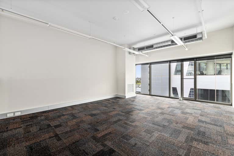 401/838  Collins Street Docklands VIC 3008 - Image 2