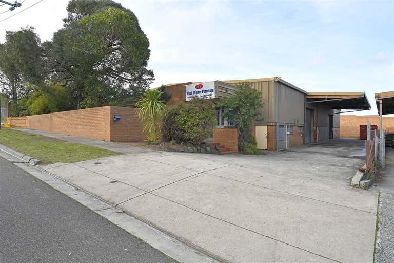 26 Treforest Dr Clayton VIC 3168 - Image 2