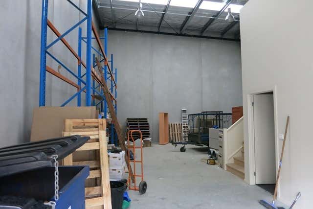 8/35 Progress Street Mornington VIC 3931 - Image 2