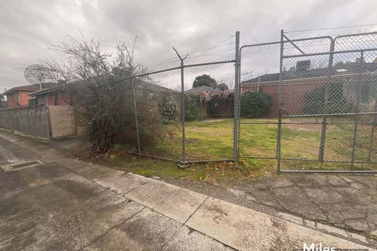 Rear Yard/67 St Hellier Street Heidelberg Heights VIC 3081 - Image 1