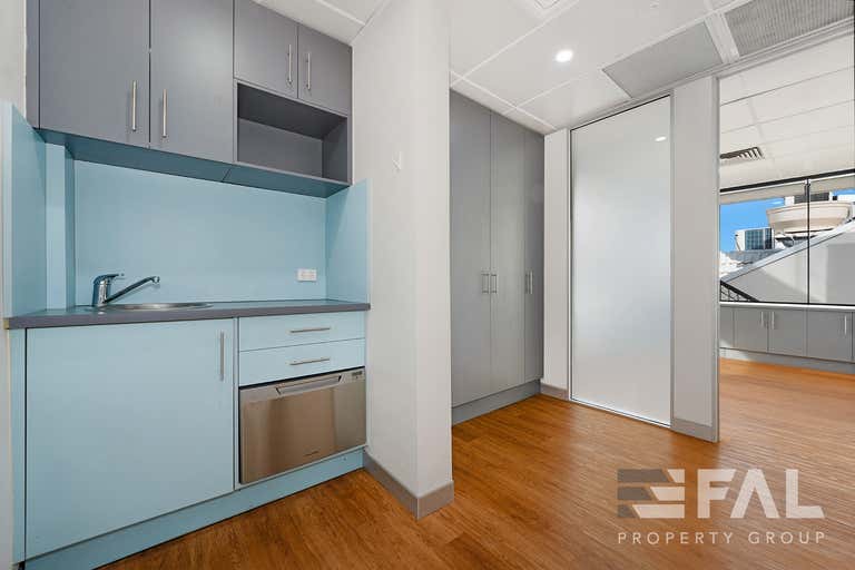 Suite  27 & 28, 20 Park Road Milton QLD 4064 - Image 3