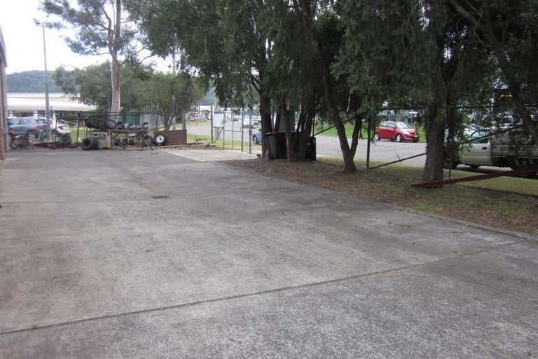 Unit 5, 12 Bowen Crescent West Gosford NSW 2250 - Image 4