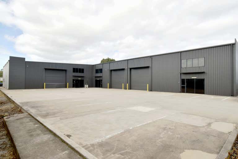 3/12 Roseanna Street Clinton QLD 4680 - Image 2