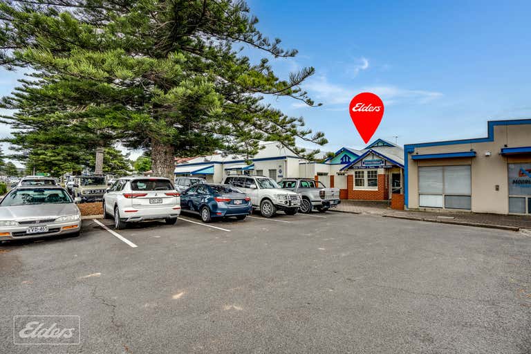 17 Victoria Street Victor Harbor SA 5211 - Image 2