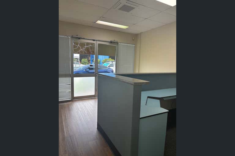 24 Hannam Street Bungalow QLD 4870 - Image 2