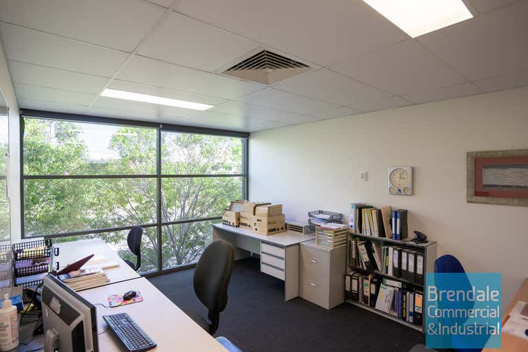 Unit 4, 253 Leitchs Rd Brendale QLD 4500 - Image 2