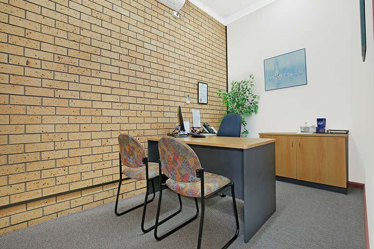 1/56 Central Ave Oak Flats NSW 2529 - Image 4