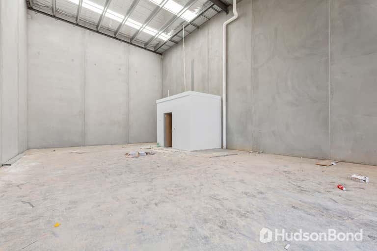 9/8-10 Monomeeth Drive Mitcham VIC 3132 - Image 2