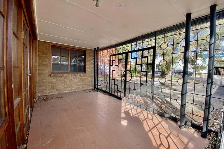 31 Edward Street Brunswick VIC 3056 - Image 2