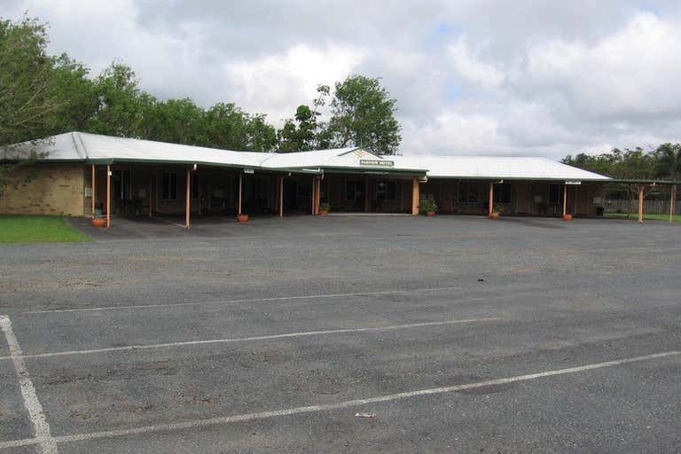 2/4 Refalo Drive Farleigh QLD 4741 - Image 2