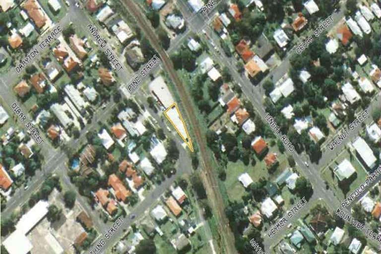110 ANDREW STREET Wynnum QLD 4178 - Image 3
