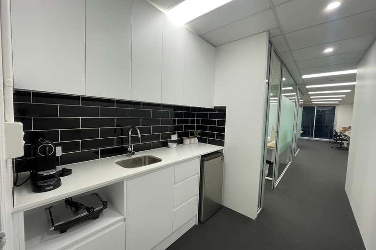 10b/7 Hoyle Avenue Castle Hill NSW 2154 - Image 2