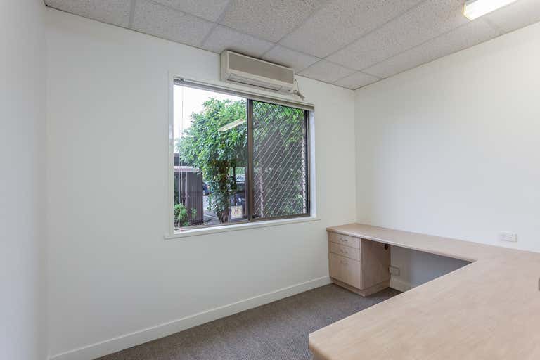 4/256 Margaret Street Toowoomba City QLD 4350 - Image 3