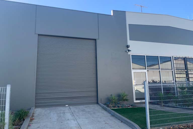 4/32 Chelmsford Street Williamstown VIC 3016 - Image 1