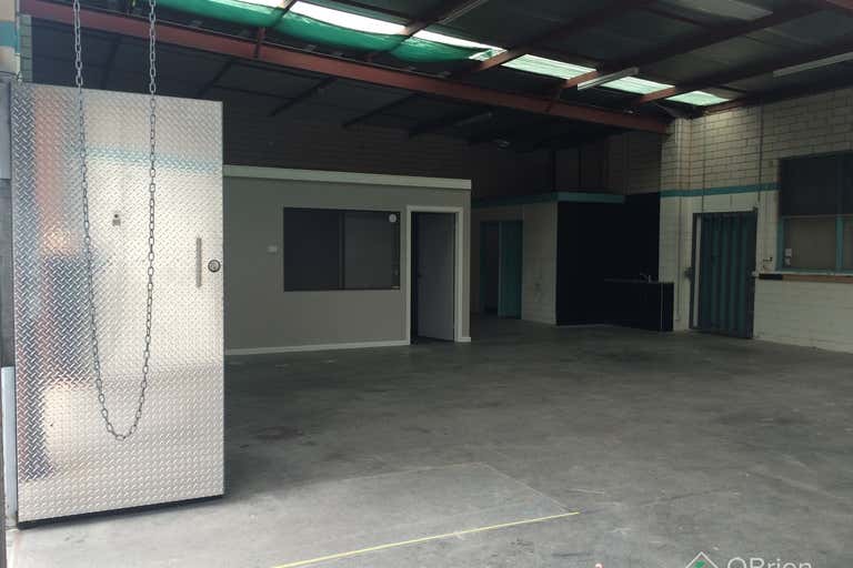 2/4 Apsley Place Seaford VIC 3198 - Image 4