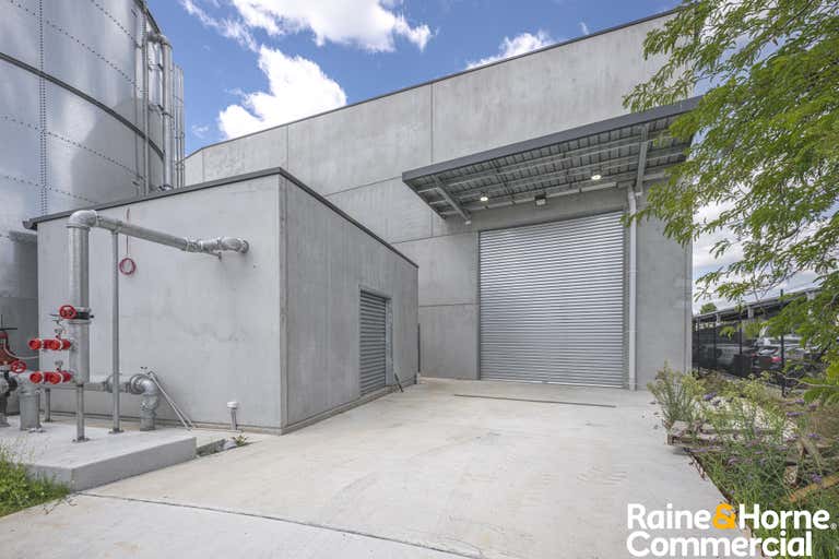 44 Topham Road Smeaton Grange NSW 2567 - Image 2