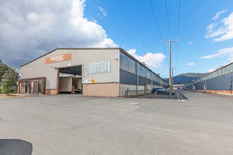 2/217 - 219 Colchester Road Kilsyth VIC 3137 - Image 2