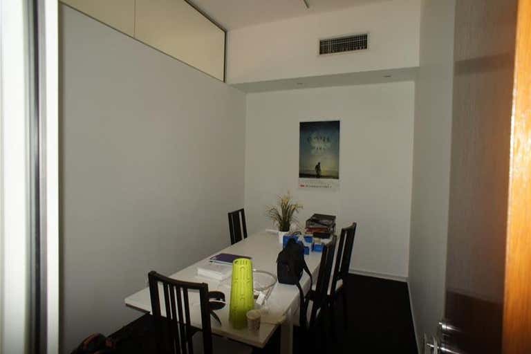 1/63 Melbourne Street South Brisbane QLD 4101 - Image 4