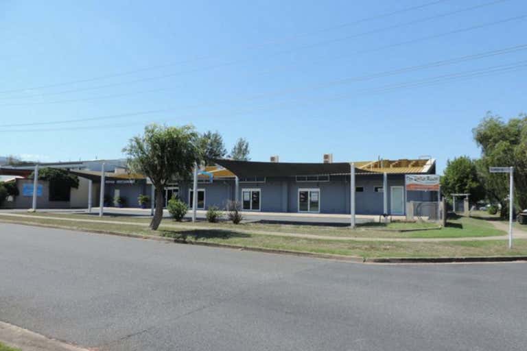 1/384 French Avenue Frenchville QLD 4701 - Image 1