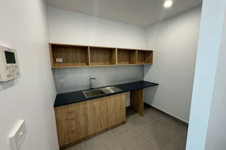 Shop 13d, 11 Poyston Drive Shearwater TAS 7307 - Image 4