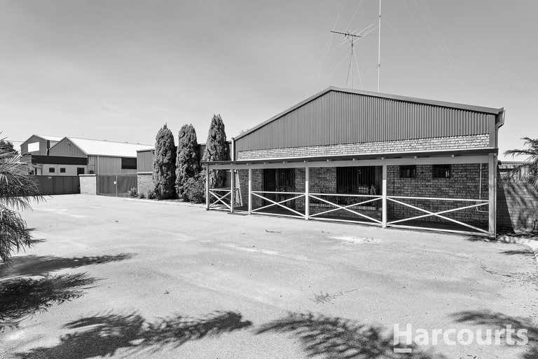 19 Cox Street Pinjarra WA 6208 - Image 1