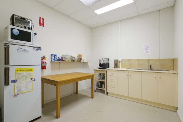 3J/19 Bruce Street Mornington VIC 3931 - Image 3