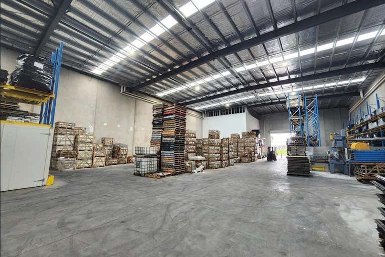 6 James Laverton North VIC 3026 - Image 2