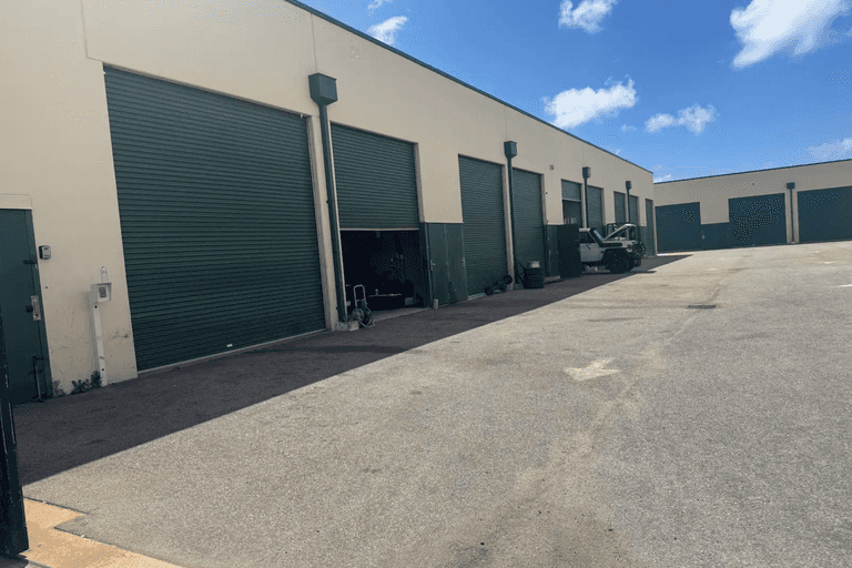 1/28 Tesla Rd Rockingham WA 6168 - Image 2