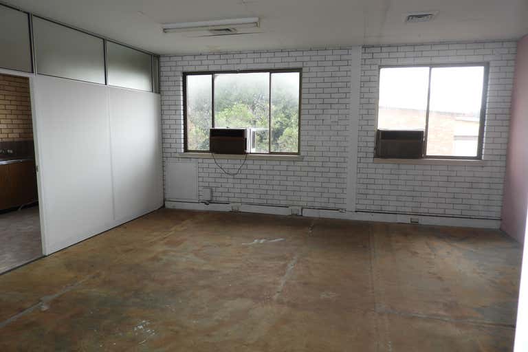 Studio 4/4 George Street Warilla NSW 2528 - Image 2