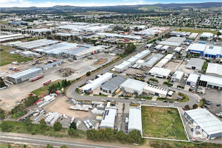 6728, 19 Villiers Drive Wendouree VIC 3355 - Image 2