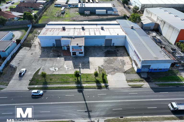 Unit A, 77 Blaxland Road Campbelltown NSW 2560 - Image 2