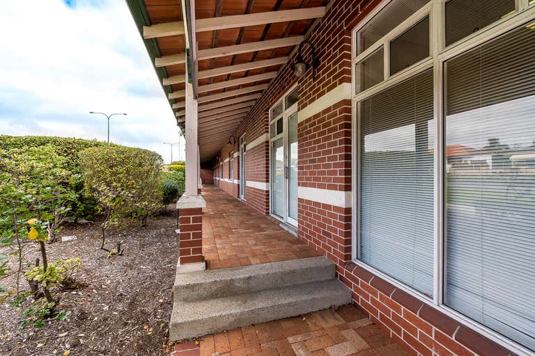 2A/550 Canning Highway Attadale WA 6156 - Image 2
