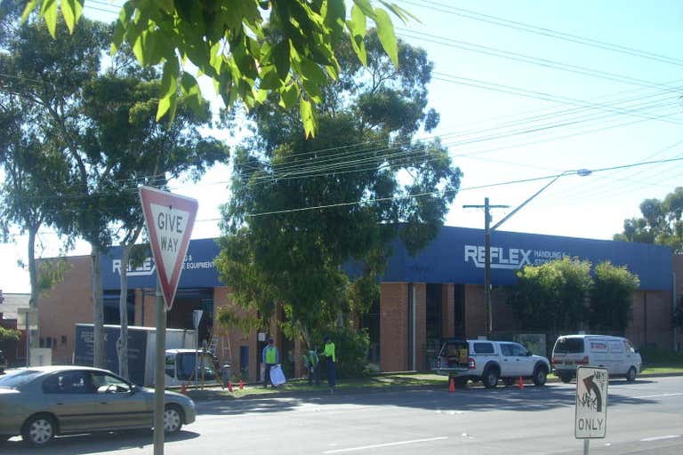 133 Cnr. The Boulevarde & Kareena Road Caringbah NSW 2229 - Image 1
