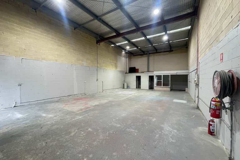 2/13  Kurrajong Road North St Marys NSW 2760 - Image 2