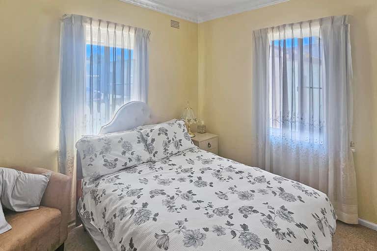 2 Manilla Street Bathurst NSW 2795 - Image 4