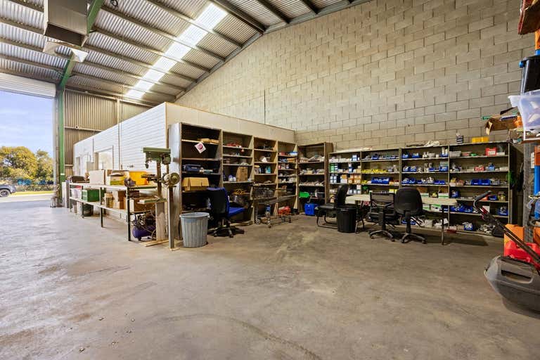 2/830 Knight Road North Albury NSW 2640 - Image 4