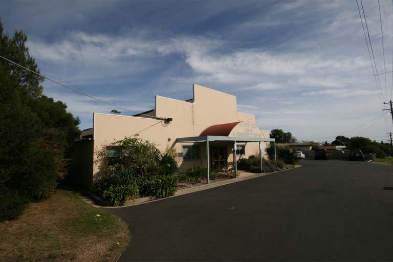 130 Wilsons Road Mornington VIC 3931 - Image 3