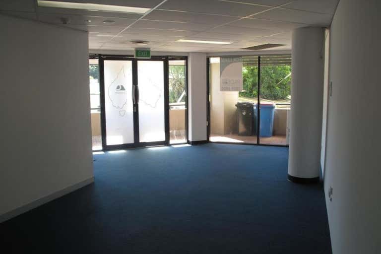 West End Cental, Suite 6, Level 1, 220 Melbourne Street West End QLD 4101 - Image 3