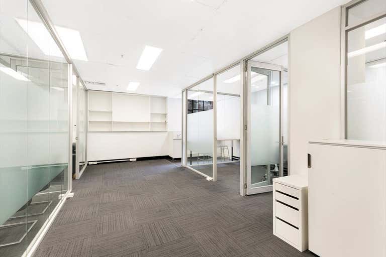 502/343 Little Collins Street Melbourne VIC 3000 - Image 2