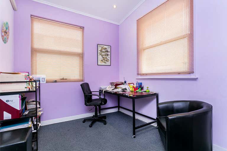 2/186 Pulteney Street Adelaide SA 5000 - Image 4