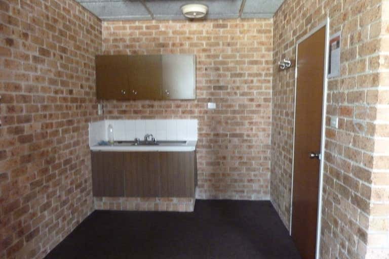 Suite 4, 115 Griffiths Road Lambton NSW 2299 - Image 3