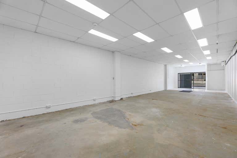 2/2482 Gold Coast Highway Mermaid Beach QLD 4218 - Image 3