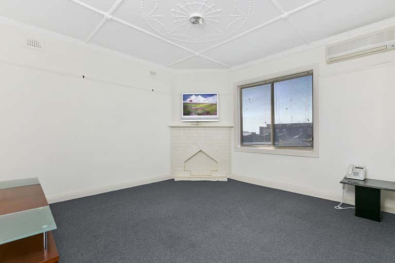 61a Main Street Mornington VIC 3931 - Image 2