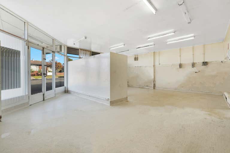 50 & 50A Kinlock Bell Post Hill VIC 3215 - Image 2