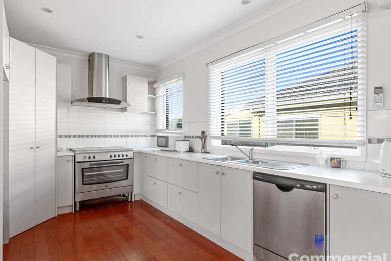 8 Overton Road Frankston VIC 3199 - Image 4