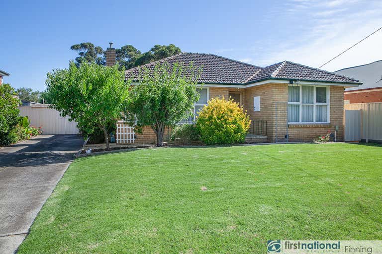 15 Bakewell Street Cranbourne VIC 3977 - Image 4