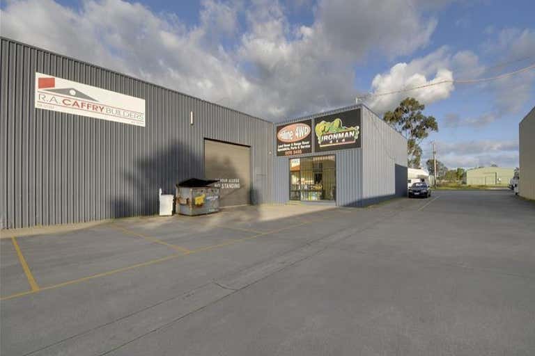 2/13-15 Standing Drive Traralgon VIC 3844 - Image 2